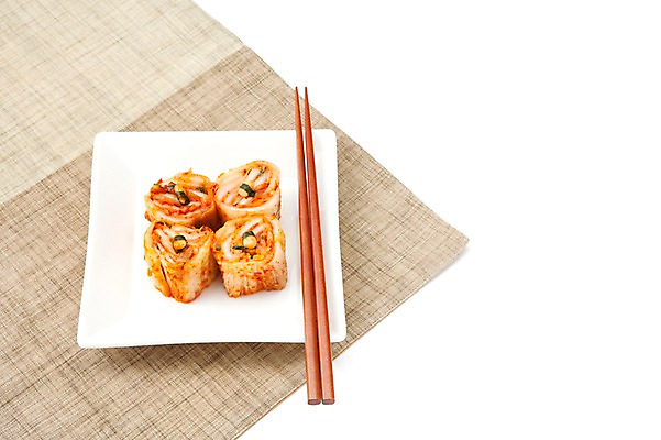 포토 JPG 스튜디오촬영 한식 젓가락 반찬 김치 실내 사람없음 전통음식 천 솜 발효 배추김치 발효음식 국내포토 전통 음식 수저 내부 직물 파일형식