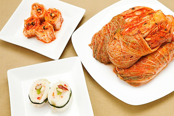 포토 JPG 스튜디오촬영 한식 반찬 김치 실내 사람없음 전통음식 발효 배추김치 백김치 발효음식 포기김치 국내포토 전통 음식 내부 파일형식