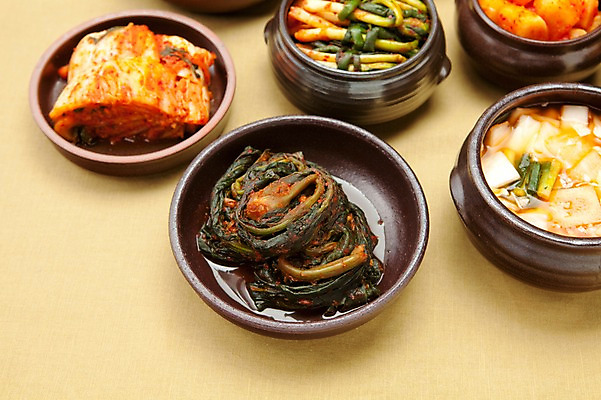 포토 JPG 스튜디오촬영 한식 반찬 김치 실내 종류 사람없음 다양 전통음식 깍두기 발효 배추김치 나박김치 발효음식 파김치 열무김치 국내포토 전통 음식 다수 내부 파일형식