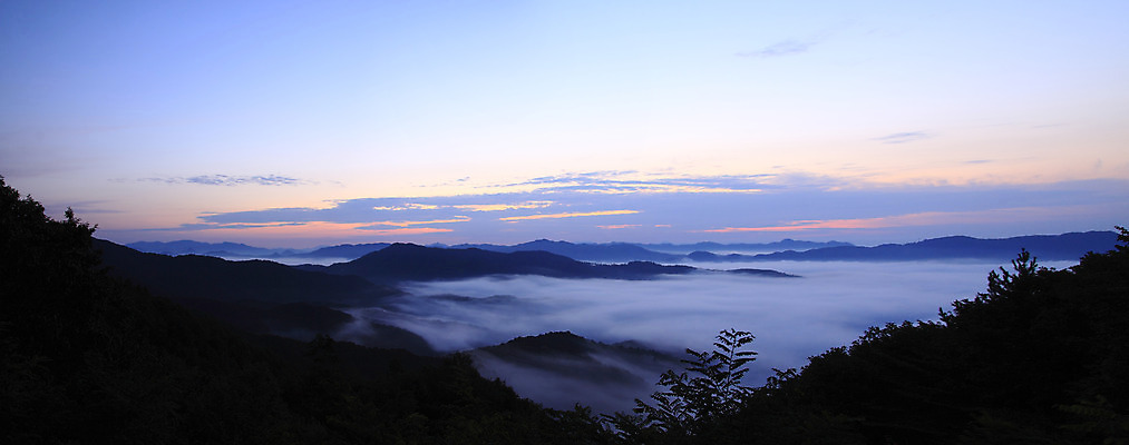 JPG 구름 하늘 산 파노라마 풍경 사람없음 야외 노을 일몰 상쾌 호명산 자연요소 감정 촬영기법 가평 파일형식