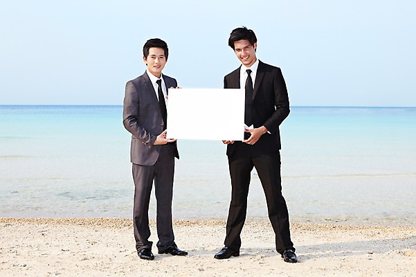 포토 JPG 주간 전신 서양인 외국인 해외기획촬영 라이프스타일 배너 2011년태국 남자 바다 섬 포즈 비즈니스 안내 사각프레임 광고판 알림판 서기 웃음 들기 사람 동양인 정장 20대 성인 해변 야외 두명 라이프 모래사장 비즈니스맨 알림 동료 무인도 남자만 성인남자만 청년만 청년남자만 성인만 국내포토 자연요소 옷 관계 모션 프레임 표정 인종 청년 생활 사각형 직장인 판 파일형식