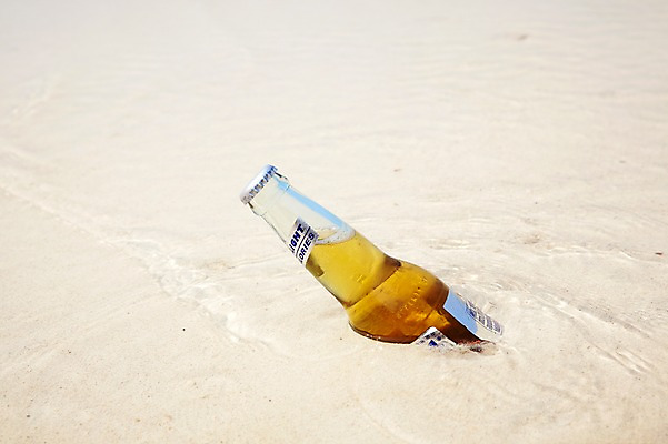 포토 JPG 사계절 계절 바다 섬 맥주 병맥주 풍경 해변 사람없음 야외 여름 모래사장 오브젝트 무인도 한병 국내포토 1 주류 병_담는 파일형식