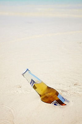 포토 JPG 사계절 계절 바다 섬 맥주 병맥주 풍경 해변 사람없음 야외 여름 모래사장 오브젝트 무인도 한병 국내포토 1 주류 병_담는 파일형식