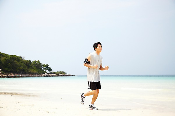 포토 JPG 주간 전신 외국인 나무 식물 해외기획촬영 라이프스타일 2011년태국 남자 바다 이어폰 포즈 모션 건강 한명 서기 사람 동양인 20대 성인 해변 야외 라이프 운동복 모래사장 달리기 조깅 운동 건강관리 목표 남자만 남자한명만 성인남자만 청년만 청년남자만 청년남자한명만 성인한명만 성인남자한명만 성인만 국내포토 자연요소 1 옷 음향기기 컨셉 관리 인종 청년 생활 파일형식