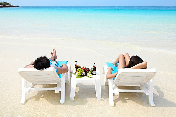 포토 JPG 주간 전신 서양인 외국인 해외기획촬영 라이프스타일 커플 여자 2011년태국 남자 수영복 꽃 여유 바다 여행 포즈 과일 모션 포도 휴가 휴식 맥주 주류 병맥주 사랑 사람 20대 성인 해변 야외 두명 라이프 장식 여름 여름휴가 바캉스 비키니 모래사장 눕기 병 사과 청포도 선베드 캔맥주 청년만 성인만 국내포토 자연요소 식물 식기 옷 계절 감정 음료 컨셉 의자 관계 인종 청년 생활 캔 파일형식 여름_계절