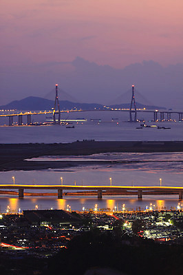 건축물 길 육상교통 바다 섬 교통 야경 교통시설 하늘 조명 산 한국 사람없음 야외 하이앵글 도시풍경 차도 도시 수도 인천 인천대교 가교 수도_도성 건축 아시아 도로 교통수단 뷰포인트 풍경 다리_건축물 야간 시설 풍경_경치