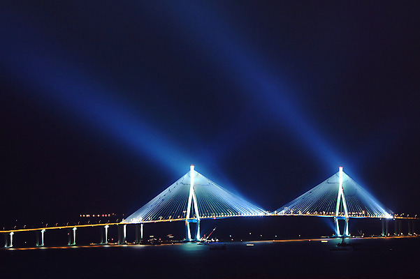 포토 JPG 시설물 건축물 현대건축 건축 아시아 길 육상교통 바다 교통 야경 교통시설 조명 한국 사람없음 야외 빛 하이앵글 도시풍경 어둠 차도 시골 도시 저녁 인천 인천대교 가교 국내포토 나라 도로 교통수단 뷰포인트 풍경 다리_건축물 야간 시설 파일형식 풍경_경치