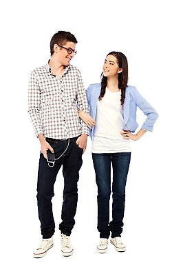 포토 JPG 스튜디오촬영 전신 서양인 외국인 해외기획촬영 학생 라이프스타일 커플 여자 2011년태국 남자 행복 대학생 이어폰 허리손 포즈 모션 실내 사랑 서기 미소 웃음 들기 사람 20대 성인 두명 라이프 스마트폰 팔짱 다정 음악감상 청년만 성인만 국내포토 감정 음향기기 컨셉 관계 표정 인종 청년 내부 생활 핸드폰 스마트기기 감상 파일형식