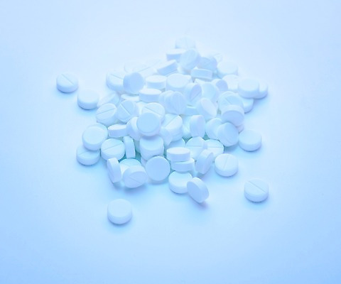 포토 JPG 스튜디오촬영 의학 실내 건강 병원 사람없음 치료 알약 약 의료용품 약국 오브젝트 먹는약 국내포토 의료기기 내부 파일형식