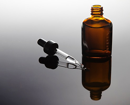 포토 JPG 스튜디오촬영 의학 의료기기 실내 병원 실험기구 실험 사람없음 치료 약 도구 의료용품 액체 약병 스포이트 약국 오브젝트 국내포토 과학 내부 피펫 병_담는 파일형식