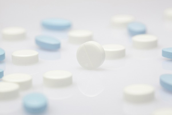 포토 JPG 스튜디오촬영 의학 실내 건강 병원 사람없음 치료 알약 약 의료용품 약국 오브젝트 먹는약 국내포토 의료기기 내부 파일형식