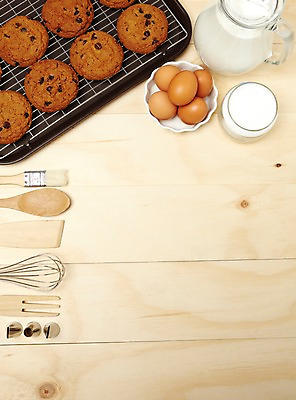 포토 JPG 스튜디오촬영 빵 포크 재료 쟁반 실내 사람없음 제과 계란 우유 도구 설탕 홈베이킹 제빵 거품기 주걱 제빵기구 기름붓 식힘망 국내포토 식기 음식 주방용품 유제품 내부 제과제빵 알 주방도구 붓 제빵도구 파일형식