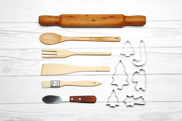 포토 JPG 스튜디오촬영 실내 사람없음 제과 도구 홈베이킹 제빵 밀대 쿠키틀 제빵기구 기름붓 나무스푼 나무주걱 나무포크 국내포토 포크 주방용품 내부 목재 제과제빵 붓 주걱 나무숟가락 제빵도구 파일형식