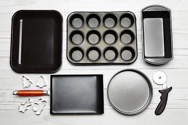 포토 JPG 스튜디오촬영 쟁반 실내 사람없음 제과 도구 홈베이킹 제빵 쿠키틀 제빵기구 제빵도구 피자칼 식빵팬 국내포토 주방용품 내부 제과제빵 파일형식