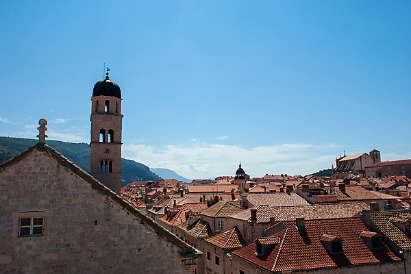 포토 JPG 해외이미지 전통 벽 바다 여행 건축양식 자연 지붕 휴가 휴식 거리 풍경 사람없음 여름 파란색 컬러풀 햇빛 성당 교회 탑 맑음 도시 중세 역사 큼 지중해 베네치아 방문 포인트 크로아티아 달마시안 두브로브니크 수녀원 옛날 파라다이스 해외202004 해외202105 해외포토 건축물 계절 건축 유럽 컬러 컨셉 종교건축 날씨 건물 금융 태양 이탈리아 개 크기 생태계 파일형식