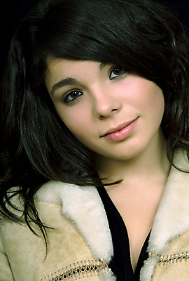 포토 JPG 해외이미지 백인 여자 감정 얼굴 신체 갈색머리 한명 사람 10대 청춘 립스틱 흰색 표현 뜨거움 입 닫기 고독 유혹 피부 입술 심각 해외202004 해외202105 해외포토 서양인 1 헤어스타일 컬러 컨셉 모션 청소년 신체부위 화장품 파일형식