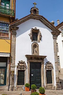 포토 JPG 해외이미지 유럽 건축양식 사람없음 건물 교회 포르투갈 타운 도루강 해외202004 해외202105 해외포토 건축물 건축 나라 종교건축 도시 파일형식