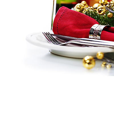 포토 JPG 해외이미지 포크 크리스마스장식 실내 사람없음 나이프 상차림 준비 흰배경 해외202004 플레이팅 해외포토 식기 백그라운드 크리스마스 내부 흰색 칼 파일형식