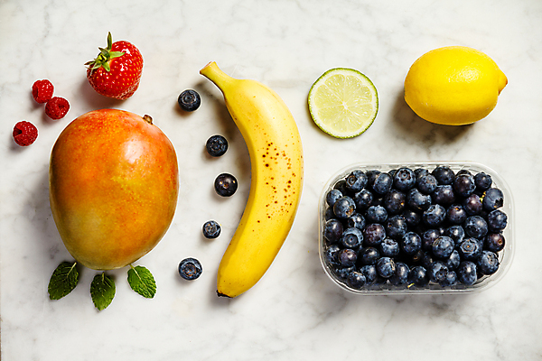 포토 JPG 해외이미지 그릇 탁자 딸기 바나나 사람없음 레몬 담기 블루베리 라임 애플망고 해외202004 해외포토 식기 가구 과일 모션 망고 파일형식