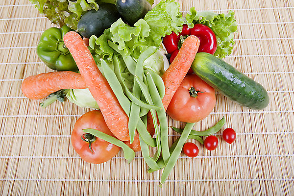 포토 JPG 해외이미지 음식 백그라운드 잎 농업 다이어트 채소 과일 재료 양파 건강 요리 사람없음 목재 빨간색 초록색 세트 주방 요리사 당근 시골 신선 그룹 상품 수집 먹기 허브 유기농 날것 후추 내추럴 숙성 채식주의자 해외202004 해외202105 해외포토 나무 식물 직업 웰빙 산업 컬러 모션 뿌리채소 향신료 채식 파일형식