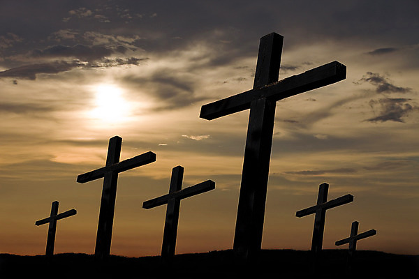 포토 JPG 해외이미지 구름 실루엣 종교 컨셉 십자가 하늘 날씨 그림자 풍경 사람없음 햇빛 태양 일출 믿음 검은색 성경 일몰 기도 심볼 묘사 윤곽 해외202004 해외202105 해외포토 자연요소 감정 컬러 종교용품 촬영기법 노을 파일형식