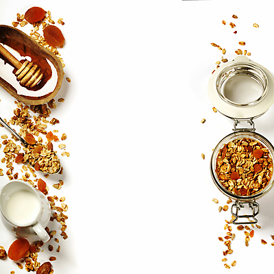 포토 JPG 해외이미지 유리병 곡류 실내 사람없음 컵 하이앵글 숟가락 시리얼 흰배경 요거트 나무그릇 크랜베리 허니디퍼 카피스페이스 그래놀라 해외202004 해외포토 그릇 식기 열매 음식 뷰포인트 백그라운드 병_용기 유제품 수저 내부 목재 공백 흰색 도구 파일형식