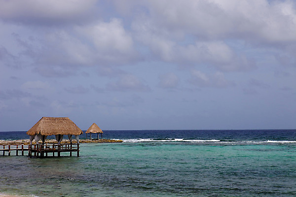 포토 JPG 해외이미지 모래 파도 바다 섬 여행 자연 하늘 휴가 휴식 열대 멕시코 풍경 사람없음 야외 목재 물 여름 파란색 쌓기 평화 우주 항구 침묵 낭만 전원 휴양지 유카탄 이국적 칸쿤 터키석 파라다이스 수평선 해외202004 해외202105 해외포토 자연요소 나무 계절 컬러 컨셉 북아메리카 재료 교통시설 모션 소리 장소 전기에너지 보석 생태계 파일형식