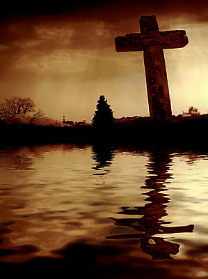 포토 JPG 해외이미지 구름 아이콘 실루엣 종교 상징 컨셉 십자가 하늘 날씨 그림자 풍경 사람없음 햇빛 태양 일출 믿음 검은색 성경 일몰 기도 심볼 묘사 윤곽 해외202004 해외202105 해외포토 자연요소 감정 컬러 종교용품 촬영기법 노을 파일형식