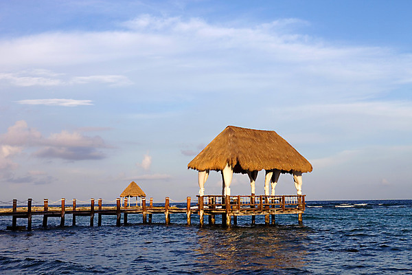 포토 JPG 해외이미지 모래 파도 바다 섬 여행 자연 하늘 휴가 휴식 열대 멕시코 풍경 사람없음 야외 목재 물 여름 파란색 쌓기 평화 우주 항구 침묵 낭만 전원 휴양지 유카탄 이국적 칸쿤 터키석 파라다이스 수평선 해외202004 해외202105 해외포토 자연요소 나무 계절 컬러 컨셉 북아메리카 재료 교통시설 모션 소리 장소 전기에너지 보석 생태계 파일형식