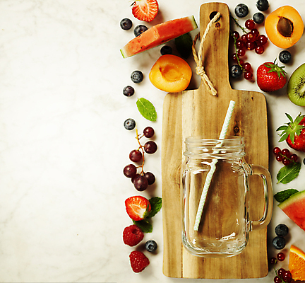 포토 JPG 해외이미지 딸기 잔 수박 실내 사람없음 신선 달콤 블루베리 산딸기 베리 나무도마 살구 해외202004 해외포토 식기 과일 도마 내부 목재 맛 파일형식