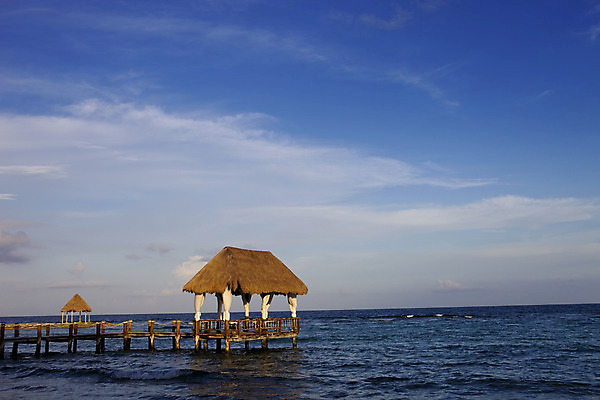 포토 JPG 해외이미지 모래 파도 바다 섬 여행 자연 하늘 휴가 휴식 열대 멕시코 풍경 사람없음 야외 목재 물 여름 파란색 쌓기 평화 우주 항구 침묵 낭만 전원 휴양지 유카탄 이국적 칸쿤 터키석 파라다이스 수평선 해외202004 해외202105 해외포토 자연요소 나무 계절 컬러 컨셉 북아메리카 재료 교통시설 모션 소리 장소 전기에너지 보석 생태계 파일형식