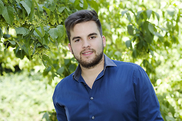 포토 JPG 해외이미지 나무 1 헤어스타일 응시 옷 계절 공원 남자 행복 얼굴 포즈 자연 한명 미소 소년 야외 10대 청춘 컬러풀 환경 가을 닫기 치아 피부 입술 코 해외202004 해외202105 해외포토 식물 시선 공공시설 감정 어린이 컬러 컨셉 모션 청소년 표정 사람 신체부위 소화기관 생태계 파일형식