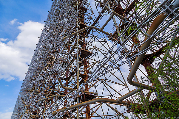 포토 JPG 해외이미지 식물 안테나 사람없음 건물 힘 사건 버리기 라디오 군용 시스템 원자력 러시아인 레이더 방사능 소련 소비에트 우크라이나 재앙 해외202004 해외202105 해외포토 서양인 건축물 유럽 통신 모션 군대 전자제품 에너지 파일형식