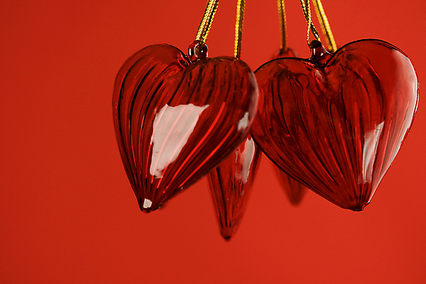 포토 JPG 해외이미지 유리 실내 사랑 사람없음 장식 하트 오브젝트 빨간배경 해외202004 해외포토 모양 감정 백그라운드 재질 내부 빨간색 파일형식