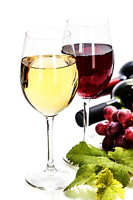 포토 JPG 해외이미지 와인잔 포도 사람없음 와인 레드와인 화이트와인 와인병 흰배경 포도잎 카피스페이스 해외202004 해외포토 백그라운드 잎 술잔 과일 병_용기 주류 공백 흰색 파일형식