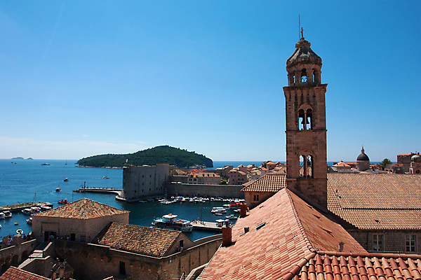 포토 JPG 해외이미지 전통 벽 바다 여행 건축양식 자연 지붕 휴가 휴식 거리 풍경 사람없음 여름 파란색 컬러풀 햇빛 성당 교회 탑 맑음 도시 중세 역사 큼 지중해 베네치아 방문 포인트 크로아티아 달마시안 두브로브니크 수녀원 옛날 파라다이스 해외202105 해외포토 건축물 계절 건축 유럽 컬러 컨셉 종교건축 날씨 건물 금융 태양 이탈리아 개 크기 생태계 파일형식