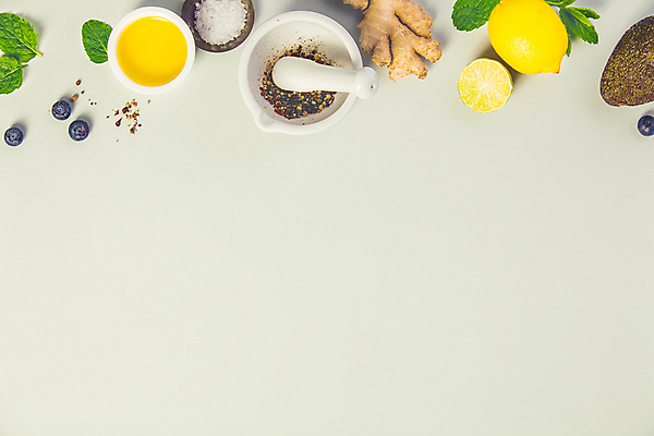 포토 JPG 해외이미지 그릇 잎 식재료 사람없음 하이앵글 레몬 향신료 흰배경 블루베리 소금 꿀 생강 막자사발 아보카도 막자 카피스페이스 해외202004 해외포토 식물 식기 뷰포인트 백그라운드 채소 과일 공백 흰색 사발 향미료 파일형식