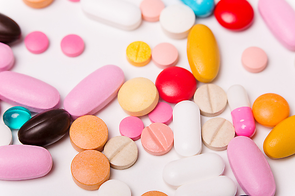 포토 JPG 해외이미지 의학 실내 근접촬영 사람없음 알약 다양 흰배경 해외202105 해외포토 뷰포인트 다수 백그라운드 내부 약 흰색 파일형식