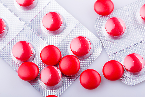 포토 JPG 해외이미지 의학 실내 근접촬영 사람없음 알약 흰배경 해외202105 해외포토 뷰포인트 백그라운드 내부 약 흰색 파일형식