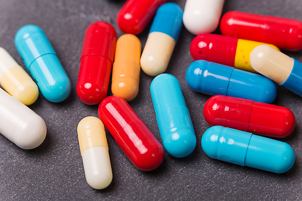 포토 JPG 해외이미지 의학 회색배경 실내 근접촬영 사람없음 알약 다양 앰플 해외202105 해외포토 뷰포인트 다수 백그라운드 내부 약 회색 파일형식