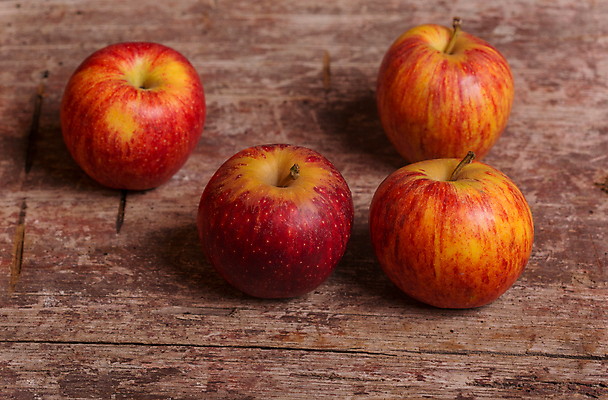 포토 JPG 해외이미지 계절 음식 백그라운드 다이어트 과일 자연 탁자 표면 디저트 건강 사람없음 목재 빨간색 빛 활발 신선 원형 달콤 맛 사과 먹기 유기농 질감 날것 내추럴 숙성 옛날 채식주의자 맛있는 해외202105 해외포토 도형 나무 웰빙 컬러 가구 컨셉 재료 모션 생태계 채식 파일형식