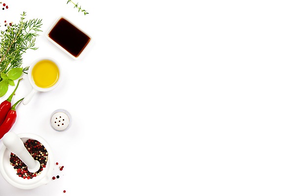 포토 JPG 해외이미지 그릇 고추 사람없음 하이앵글 올리브오일 흰배경 종지 절구 후추 백리향 절굿공이 카피스페이스 해외202004 해외포토 식기 뷰포인트 백그라운드 채소 공백 흰색 도구 기름_음식 향신료 파일형식