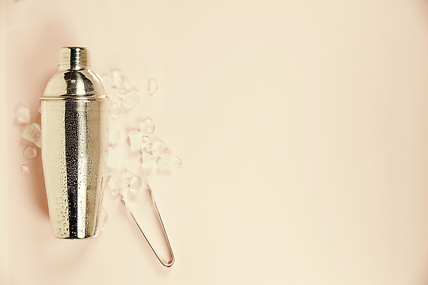 포토 JPG 해외이미지 실내 집게 사람없음 얼음 칵테일 쉐이커 카피스페이스 셰이커 분홍색배경 해외202004 해외포토 자연요소 분홍색 백그라운드 주류 내부 공백 파일형식