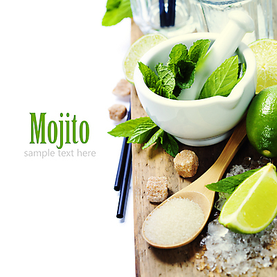 포토 JPG 해외이미지 빨대 사람없음 숟가락 얼음 설탕 민트 흰배경 라임 절구 나무숟가락 나무도마 모히토 절굿공이 카피스페이스 해외202004 해외포토 자연요소 백그라운드 과일 도마 수저 목재 공백 흰색 도구 칵테일 허브 파일형식