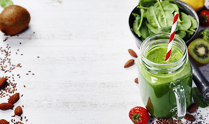 포토 JPG 해외이미지 채소 과일 딸기 건강 키위 빨대 씨앗 사람없음 주스 머그컵 사과 브로콜리 레몬 채식 아몬드 다이어트음식 스무디 저칼로리식단 케일 카피스페이스 디톡스 비건 해외202004 해외포토 식물 음료 다이어트 컵 공백 견과류 식단 저칼로리 채식주의자 파일형식