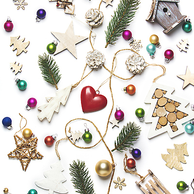 포토 JPG 해외이미지 별 잎 크리스마스장식 크리스마스 크리스마스용품 눈꽃 실내 사람없음 목재 눈송이 흰배경 솔방울 새장 노끈 트리모양 오너먼트 크리스마스배경 해외202004 해외포토 자연요소 모양 나무 식물 기념일 줄 백그라운드 재료 눈_날씨 내부 크리스마스트리 흰색 용품 케이지 파일형식