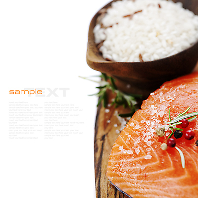 포토 JPG 해외이미지 그릇 실내 근접촬영 사람없음 쌀 날것 소금 연어 후추 연어요리 연어회 카피스페이스 해외202004 해외포토 식기 음식 뷰포인트 곡류 어류 내부 공백 생선회 향신료 파일형식