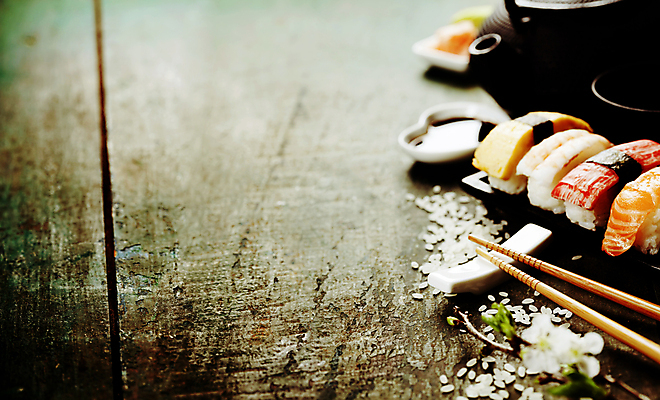 포토 JPG 해외이미지 스튜디오촬영 젓가락 실내 사람없음 초밥 쌀 찻주전자 일본음식 해외202004 해외포토 음식 주전자 곡류 수저 내부 파일형식