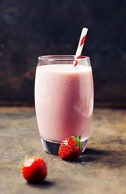 포토 JPG 해외이미지 음료 딸기 잔 실내 사람없음 스무디 딸기스무디 해외202004 해외포토 식기 과일 내부 파일형식