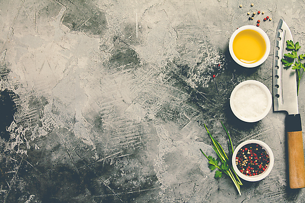 포토 JPG 해외이미지 스튜디오촬영 실내 사람없음 하이앵글 칼 향신료 소금 후추 쪽파 해외202004 해외포토 뷰포인트 내부 파 향미료 파일형식